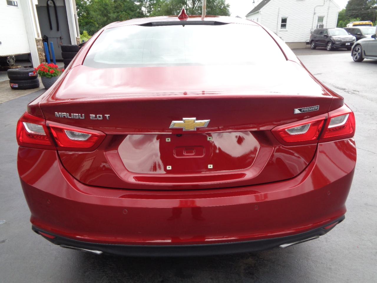 Chevrolet Malibu 4dr Sdn Premier w/2LZ 2017