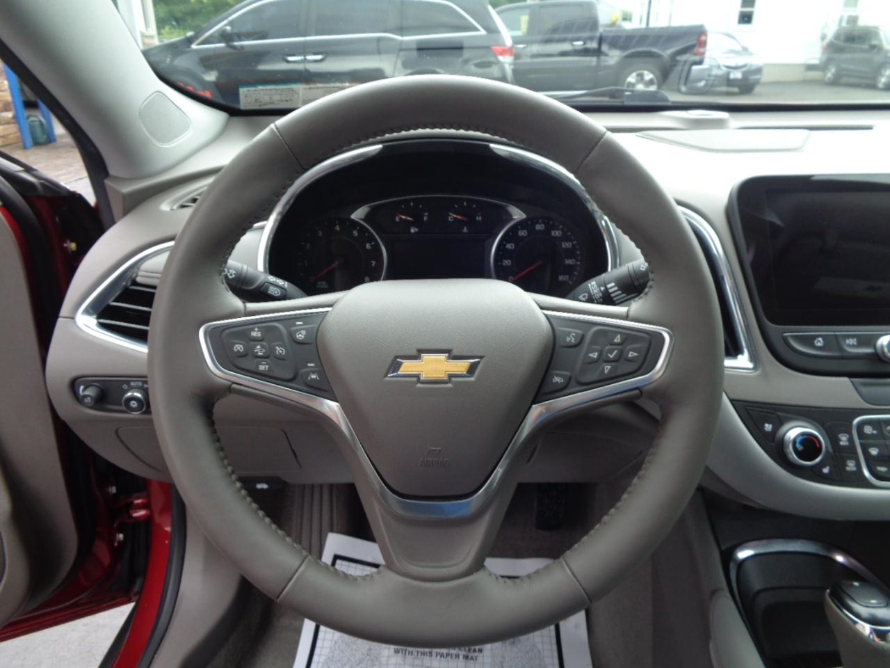 Chevrolet Malibu 4dr Sdn Premier w/2LZ 2017