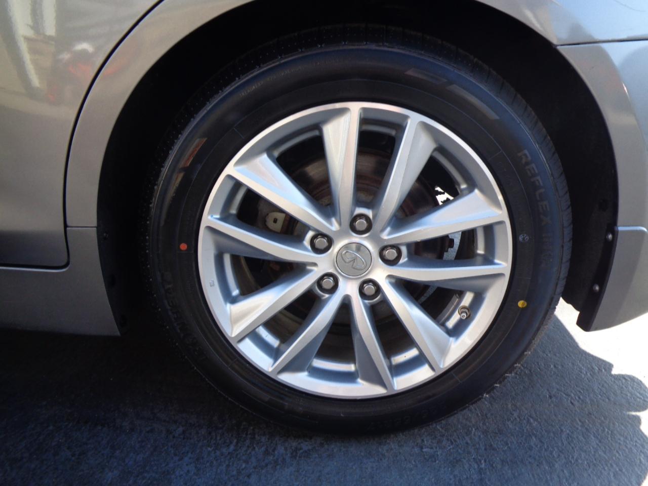 Infiniti Q50 4dr Sdn Premium AWD 2014