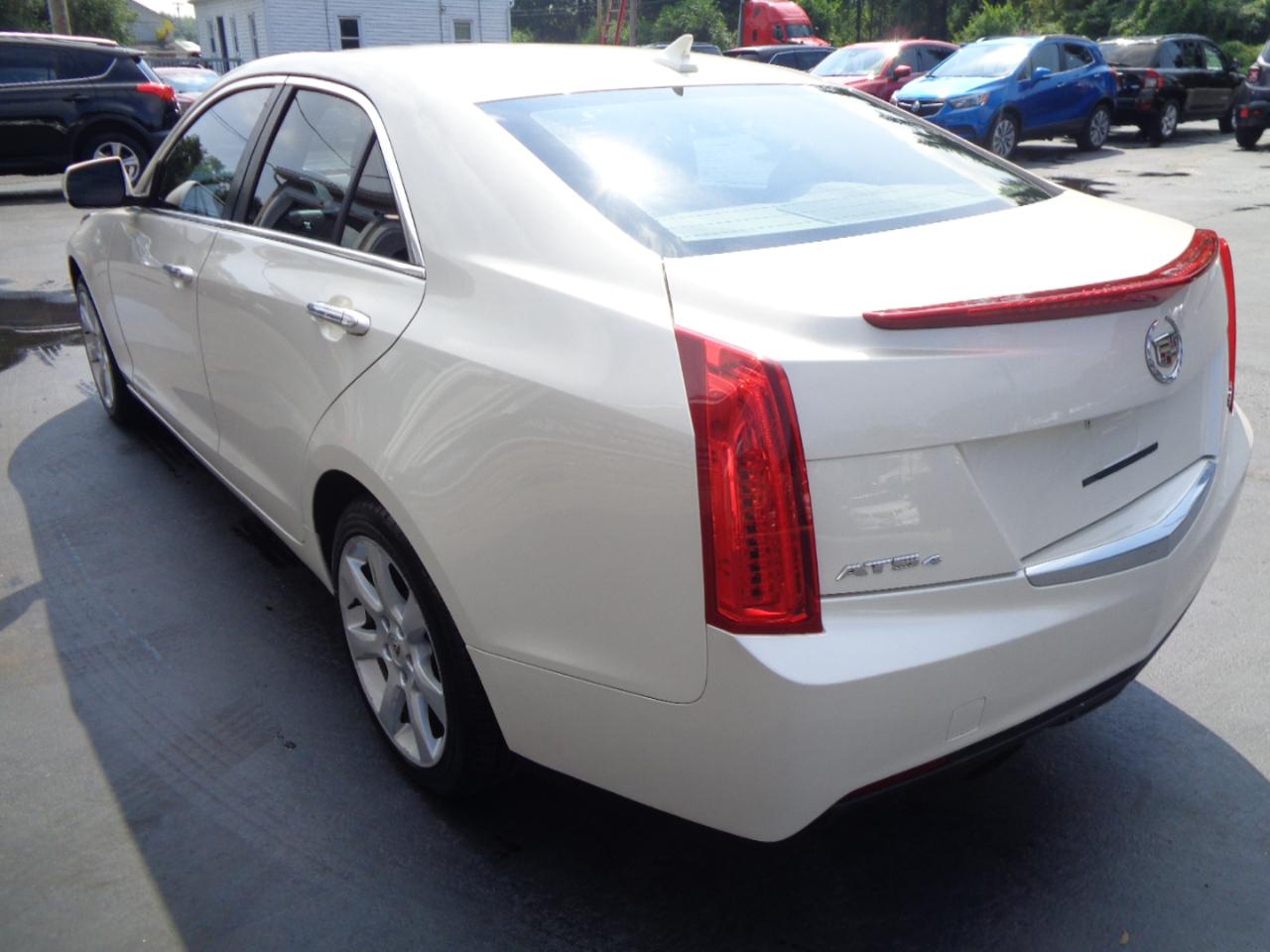 Cadillac ATS 4dr Sdn 2.0L Standard AWD 2014