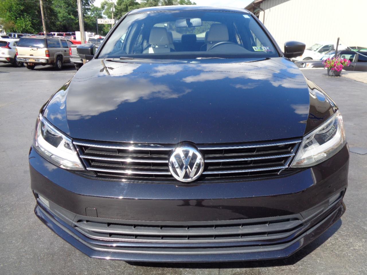 Volkswagen Jetta Sedan 4dr Auto 1.8T Sport PZEV 2016