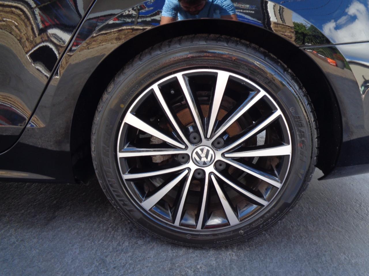Volkswagen Jetta Sedan 4dr Auto 1.8T Sport PZEV 2016
