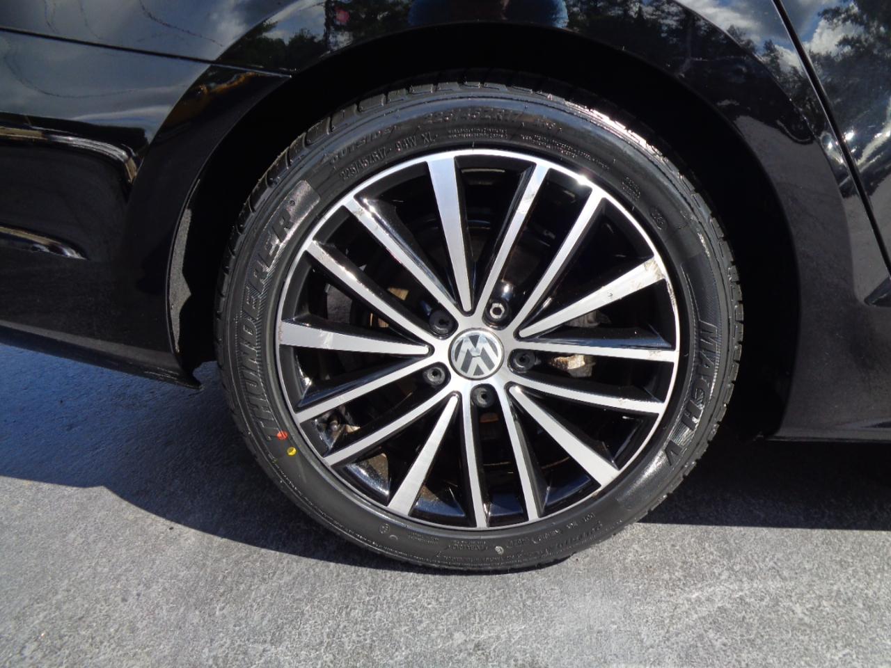 Volkswagen Jetta Sedan 4dr Auto 1.8T Sport PZEV 2016