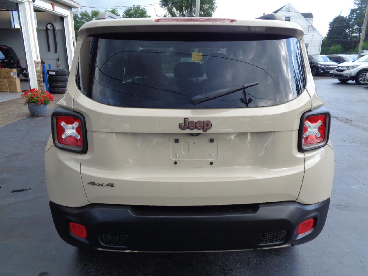 Jeep Renegade 4WD 4dr 75th Anniversary 2016
