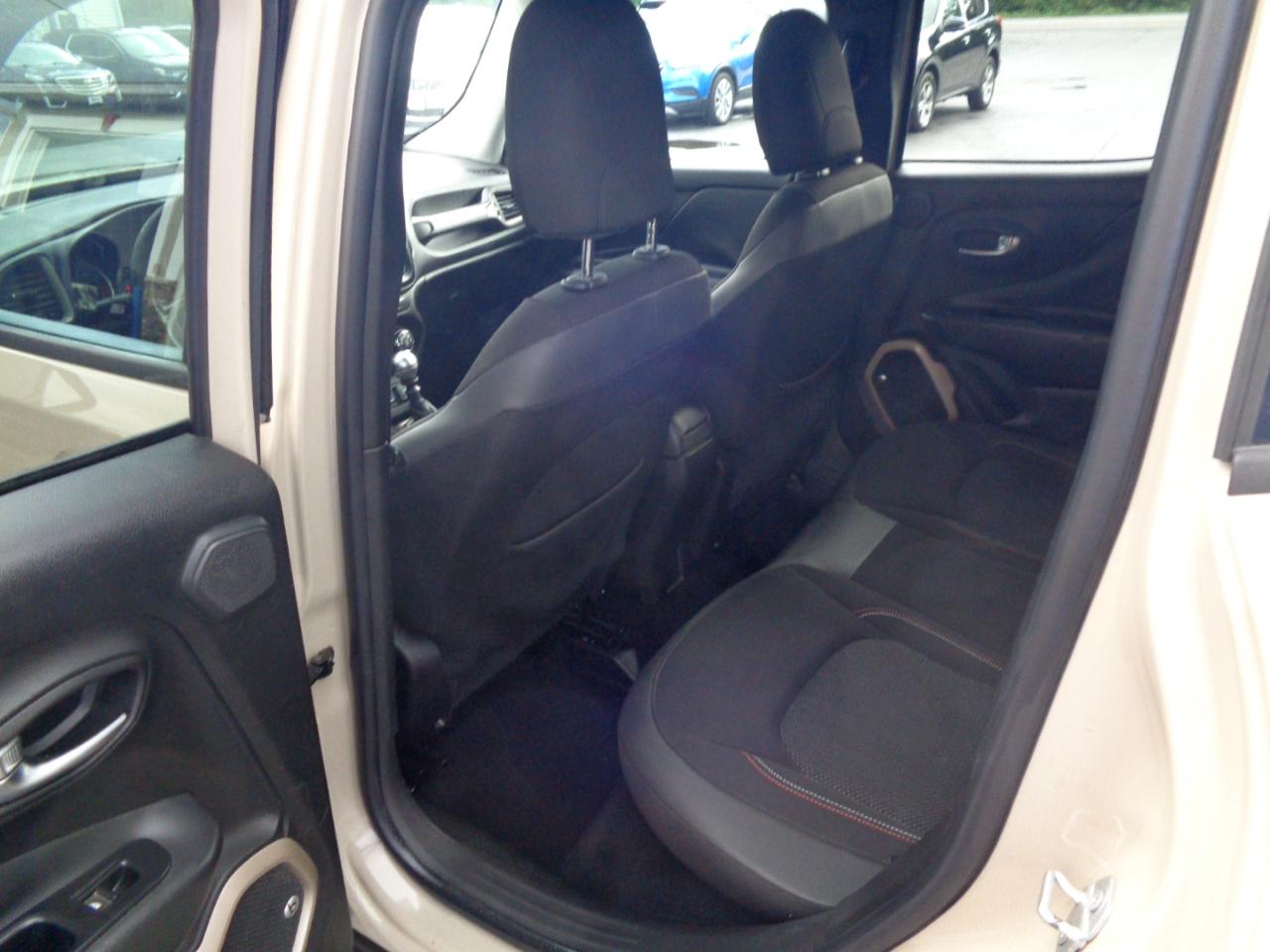 Jeep Renegade 4WD 4dr 75th Anniversary 2016