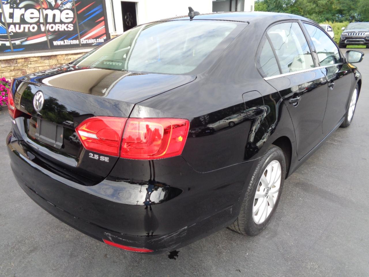 Volkswagen Jetta Sedan 4dr Auto SE 2013