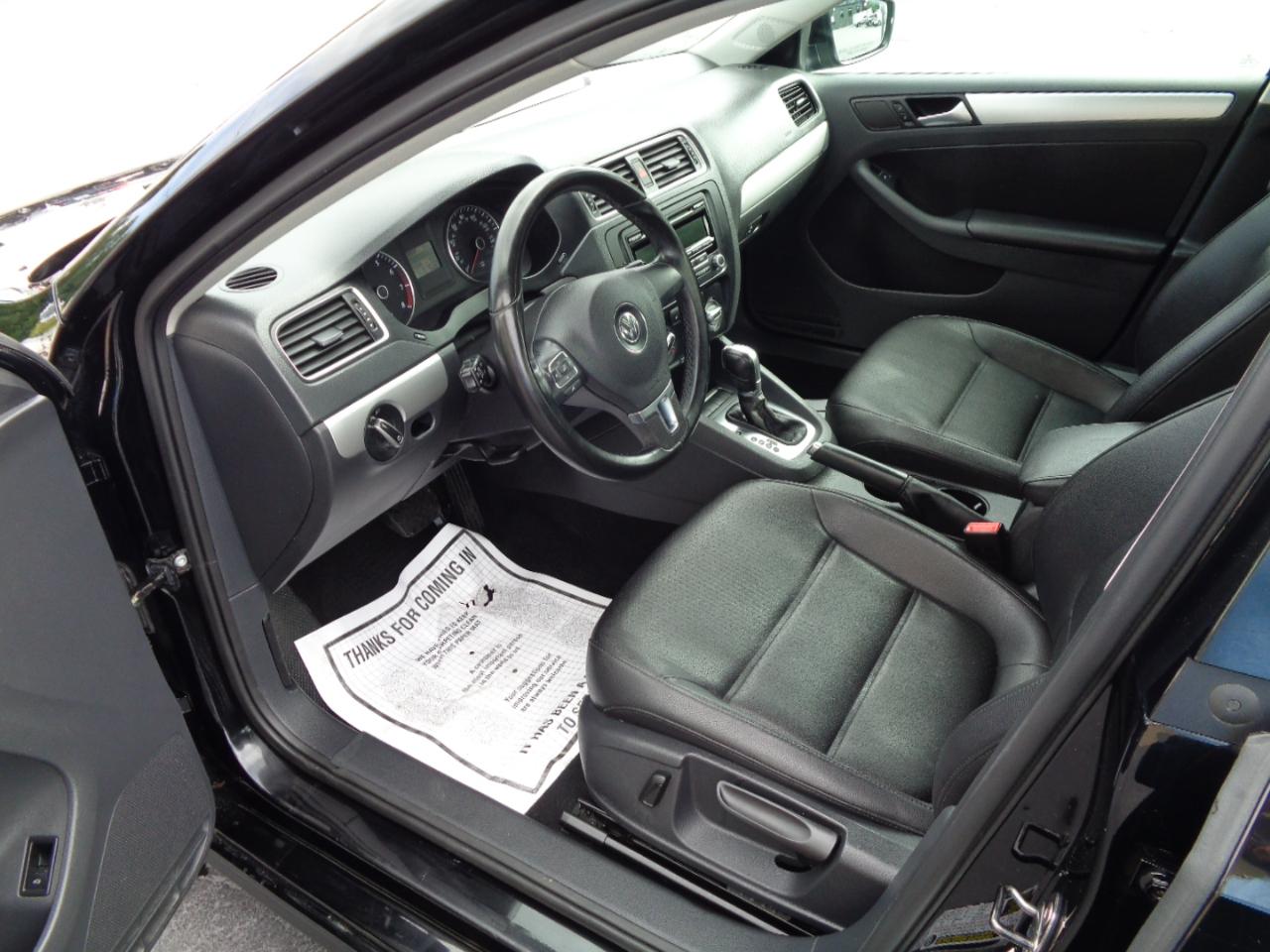 Volkswagen Jetta Sedan 4dr Auto SE 2013