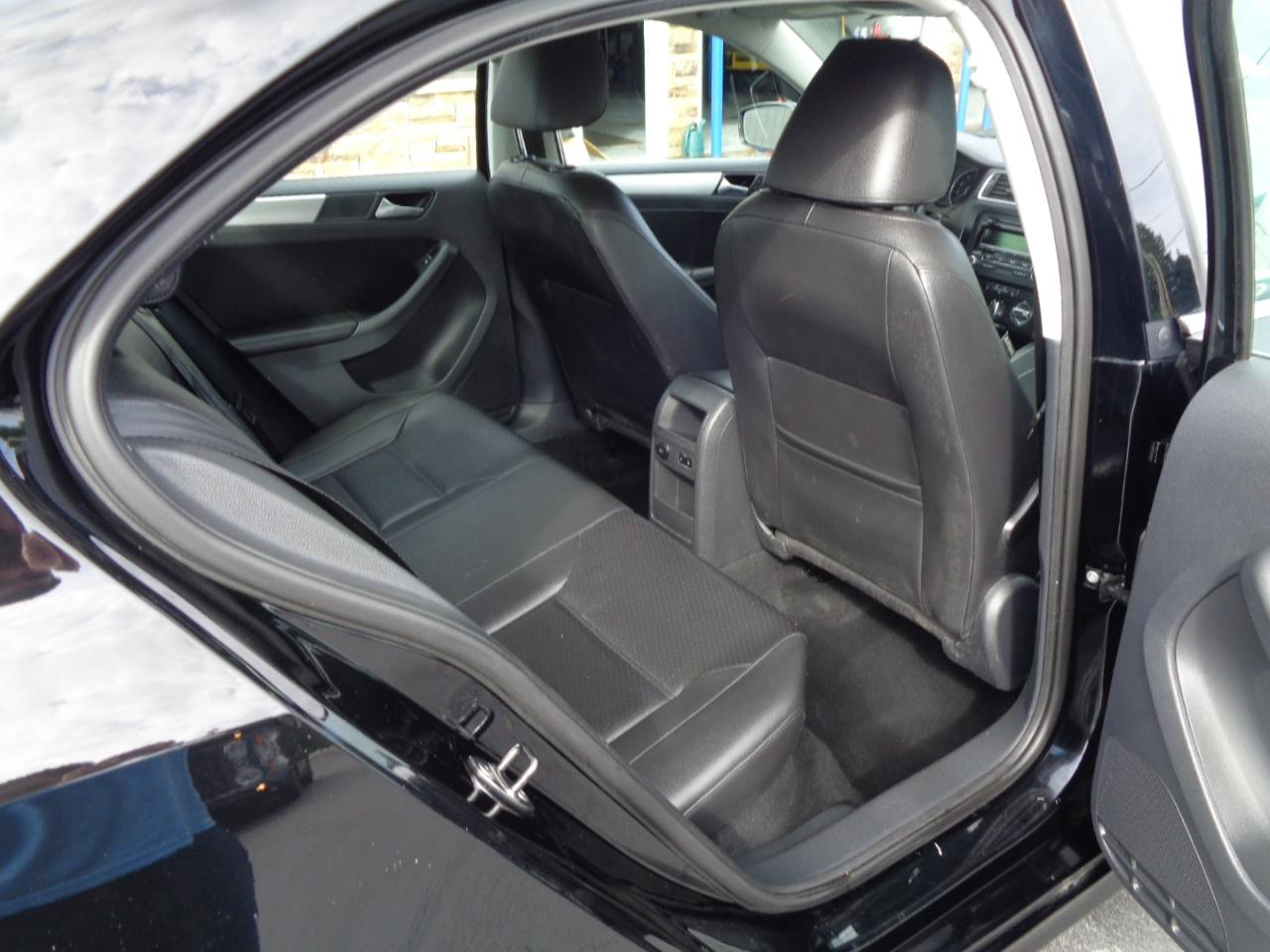 Volkswagen Jetta Sedan 4dr Auto SE 2013