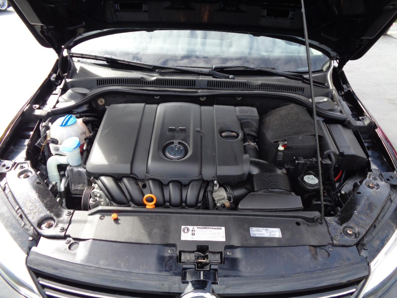 Volkswagen Jetta Sedan 4dr Auto SE 2013