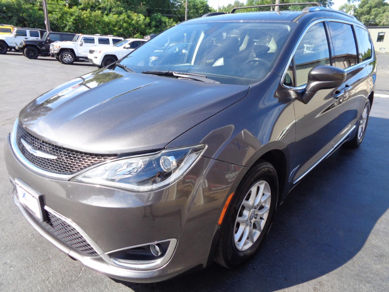 Chrysler Pacifica Touring L FWD 2020