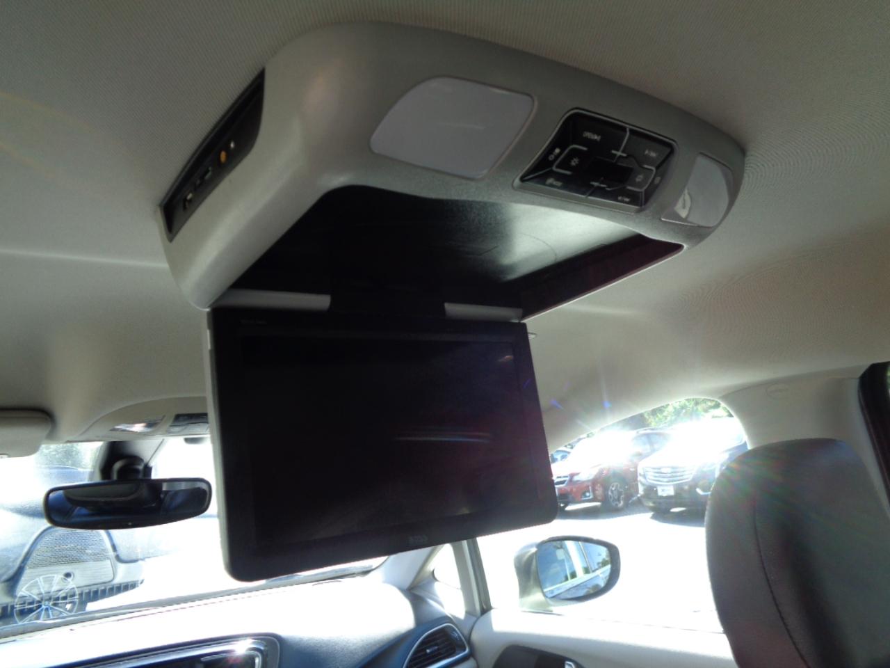 Chrysler Pacifica Touring L FWD 2020