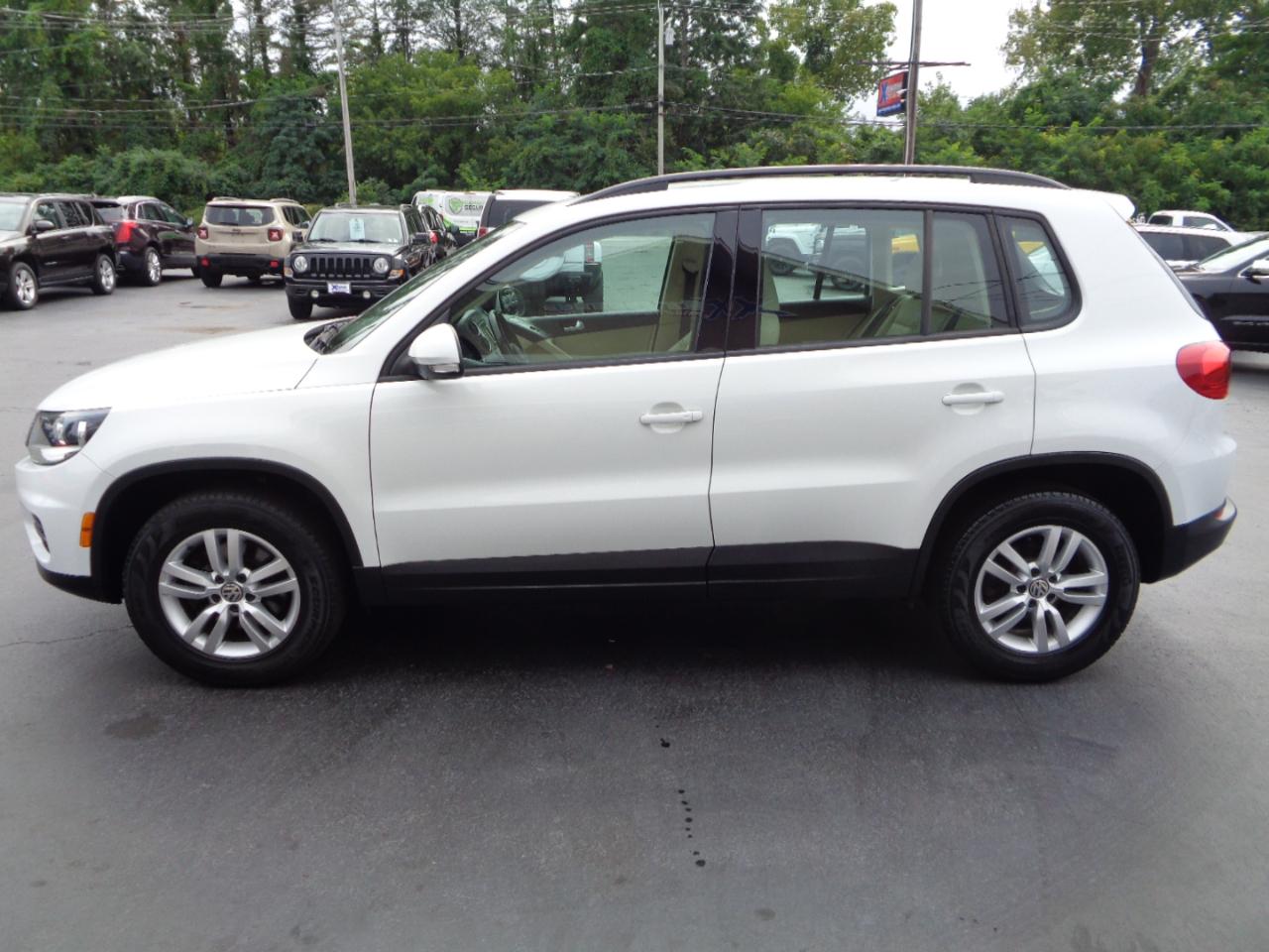 Volkswagen Tiguan 4MOTION 4dr Auto R-Line 2016