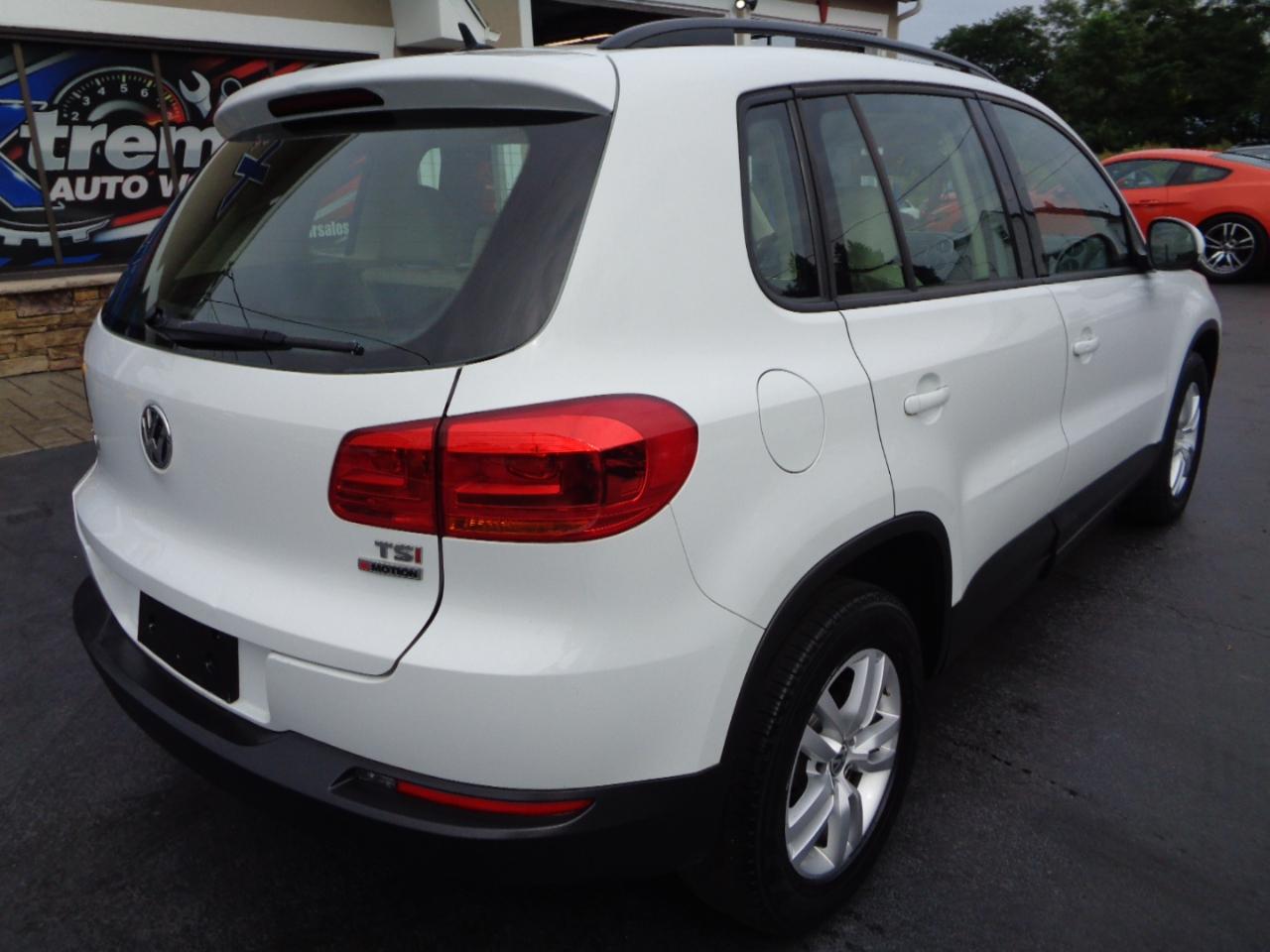 Volkswagen Tiguan 4MOTION 4dr Auto R-Line 2016
