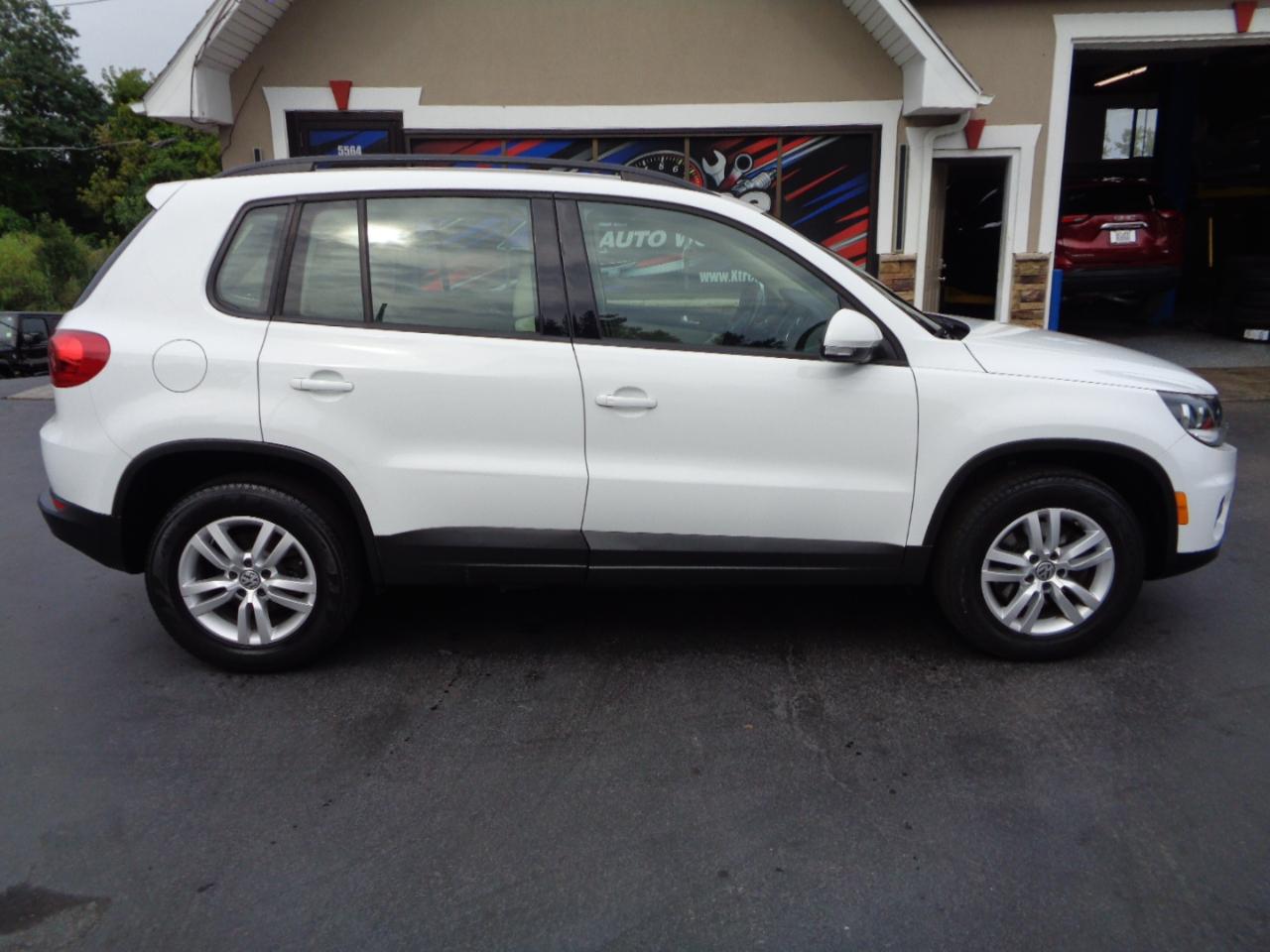 Volkswagen Tiguan 4MOTION 4dr Auto R-Line 2016