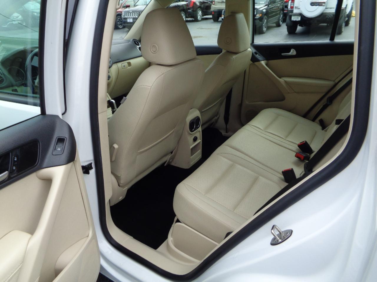Volkswagen Tiguan 4MOTION 4dr Auto R-Line 2016