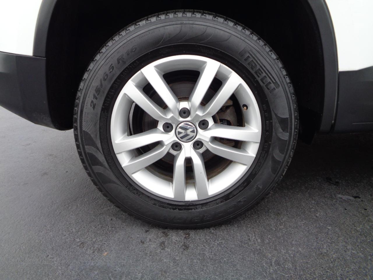 Volkswagen Tiguan 4MOTION 4dr Auto R-Line 2016