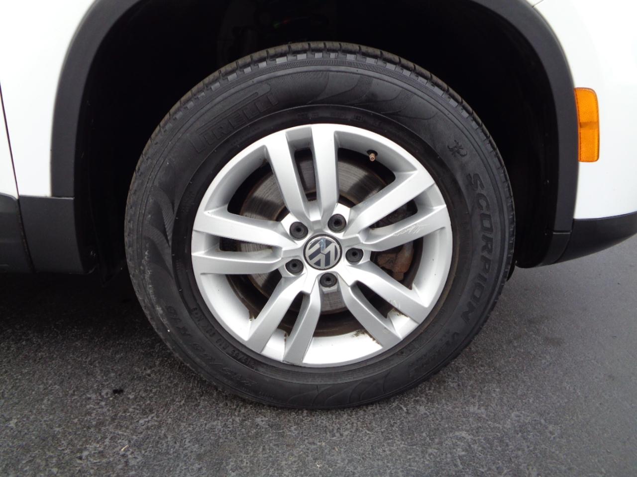 Volkswagen Tiguan 4MOTION 4dr Auto R-Line 2016