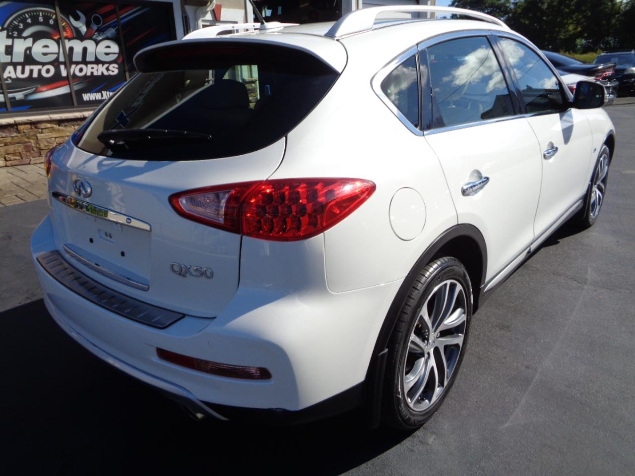 Infiniti QX50 AWD 2017