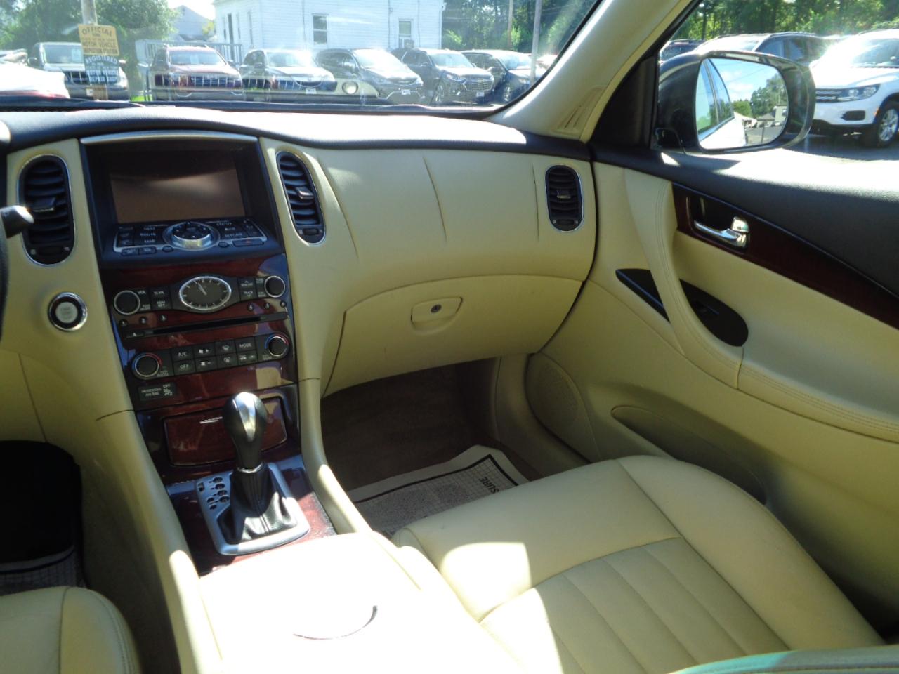 Infiniti QX50 AWD 2017