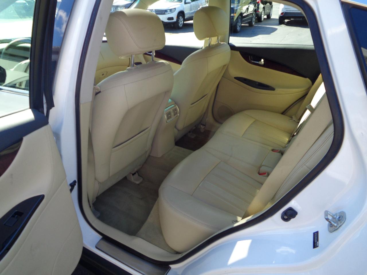 Infiniti QX50 AWD 2017