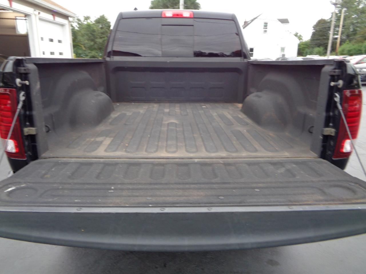 RAM 1500 4WD Quad Cab 140.5" Sport 2014