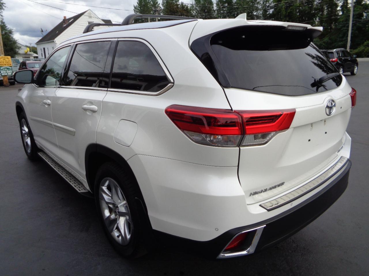 Toyota Highlander Limited V6 AWD (Natl) 2017