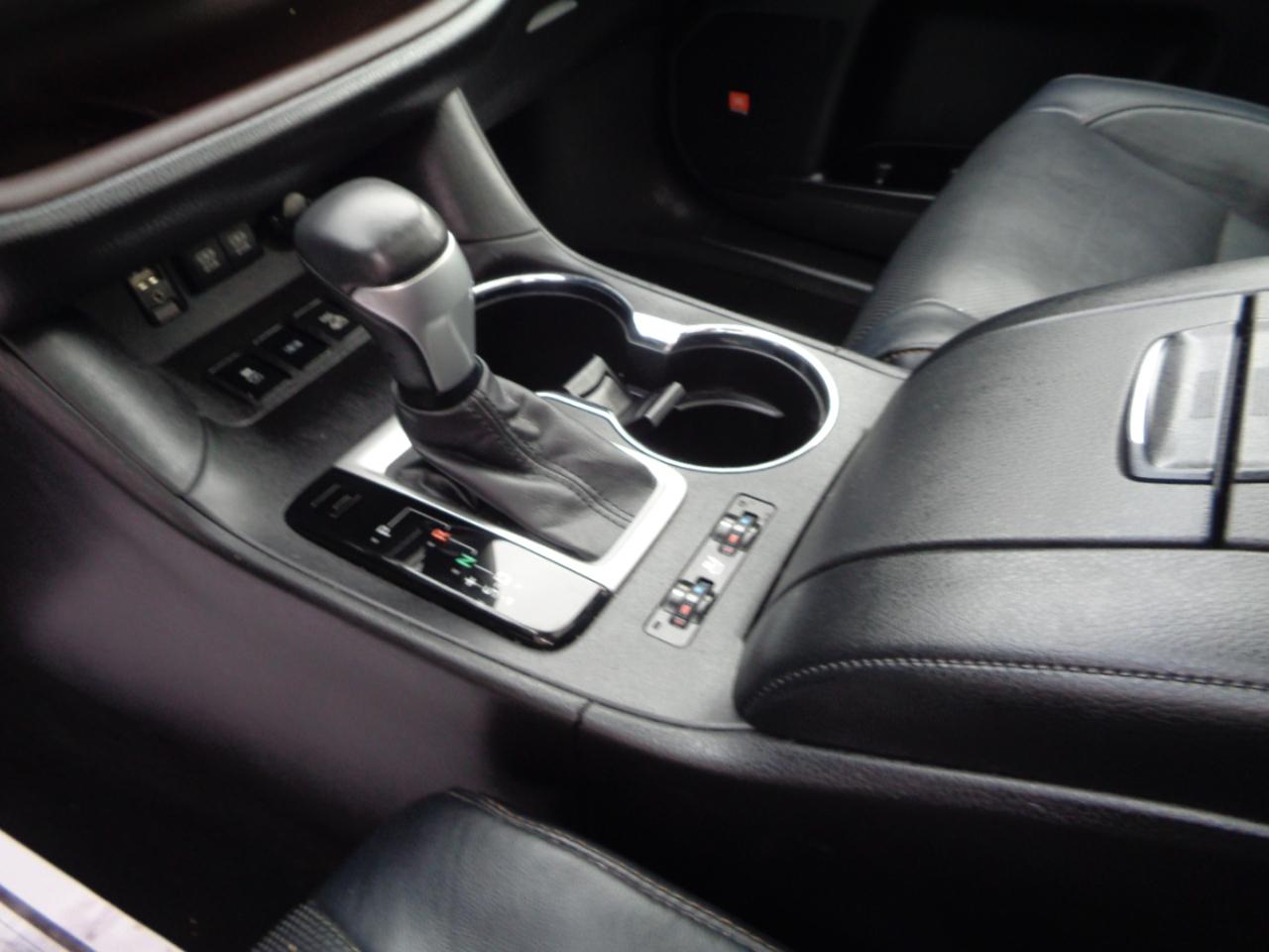 Toyota Highlander Limited V6 AWD (Natl) 2017