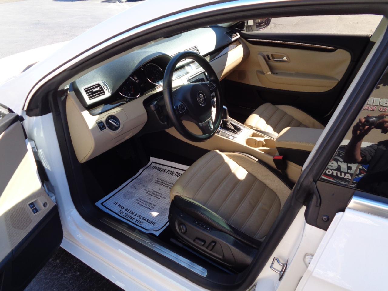 Volkswagen CC 4dr Sdn VR6 Executive 4Motion 2015