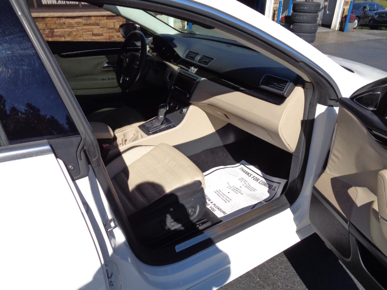 Volkswagen CC 4dr Sdn VR6 Executive 4Motion 2015