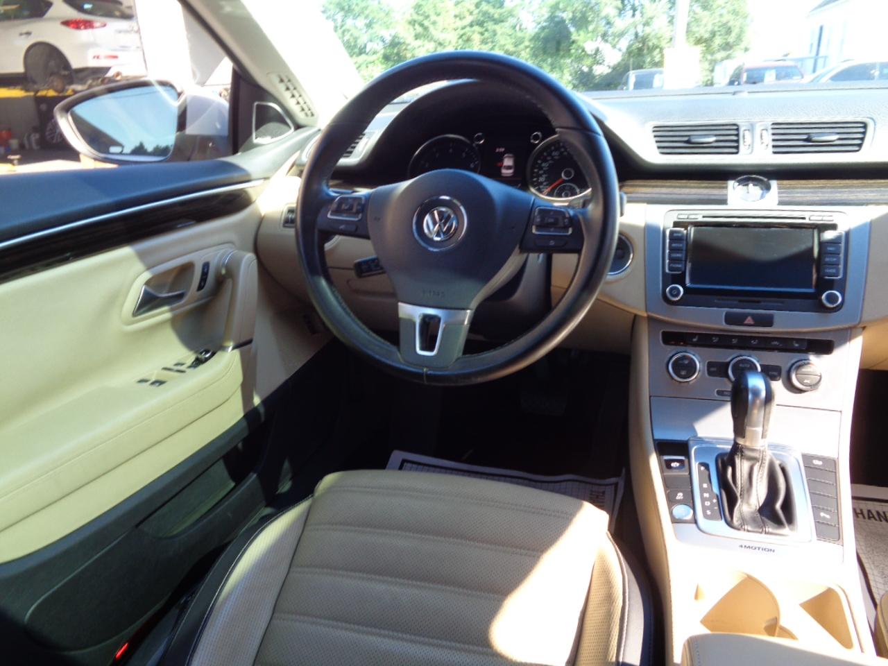 Volkswagen CC 4dr Sdn VR6 Executive 4Motion 2015