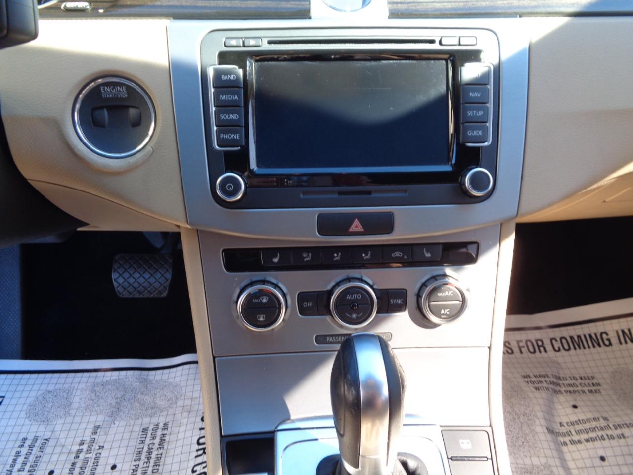 Volkswagen CC 4dr Sdn VR6 Executive 4Motion 2015