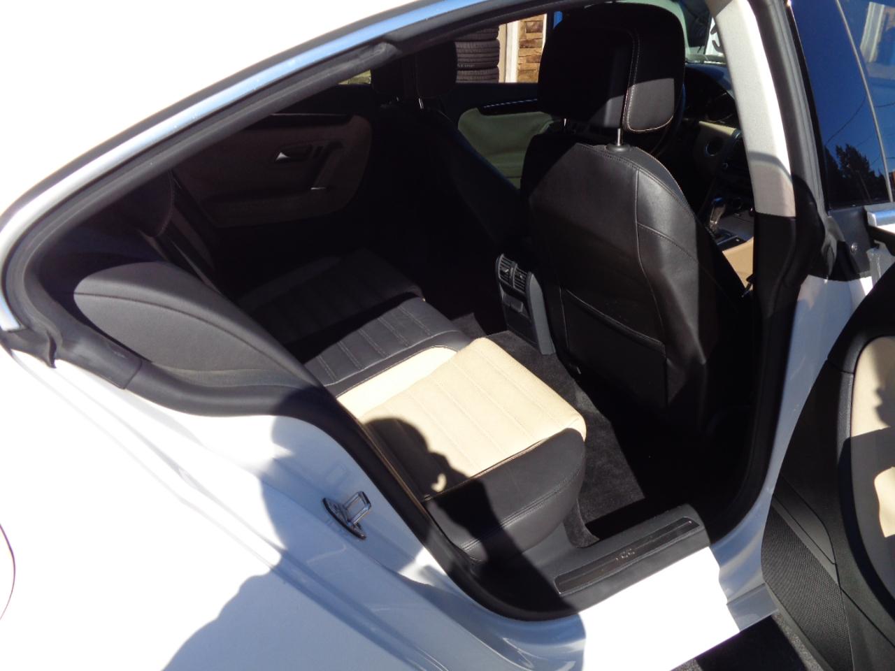 Volkswagen CC 4dr Sdn VR6 Executive 4Motion 2015