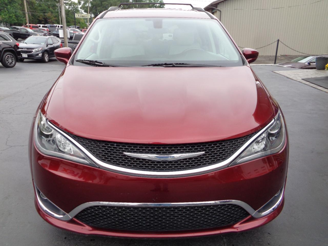 Chrysler Pacifica Touring-L FWD 2017