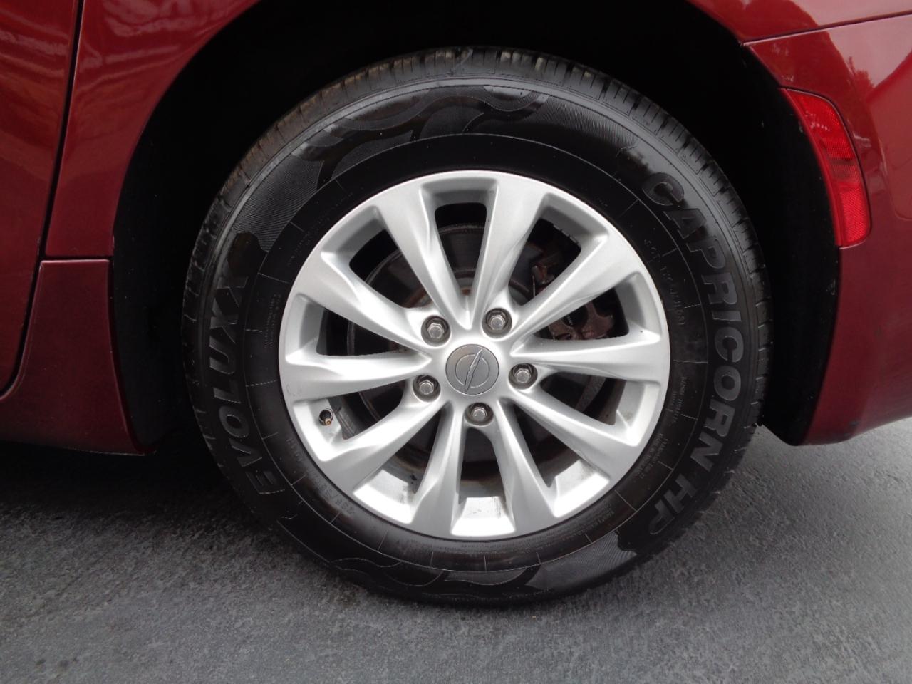 Chrysler Pacifica Touring-L FWD 2017