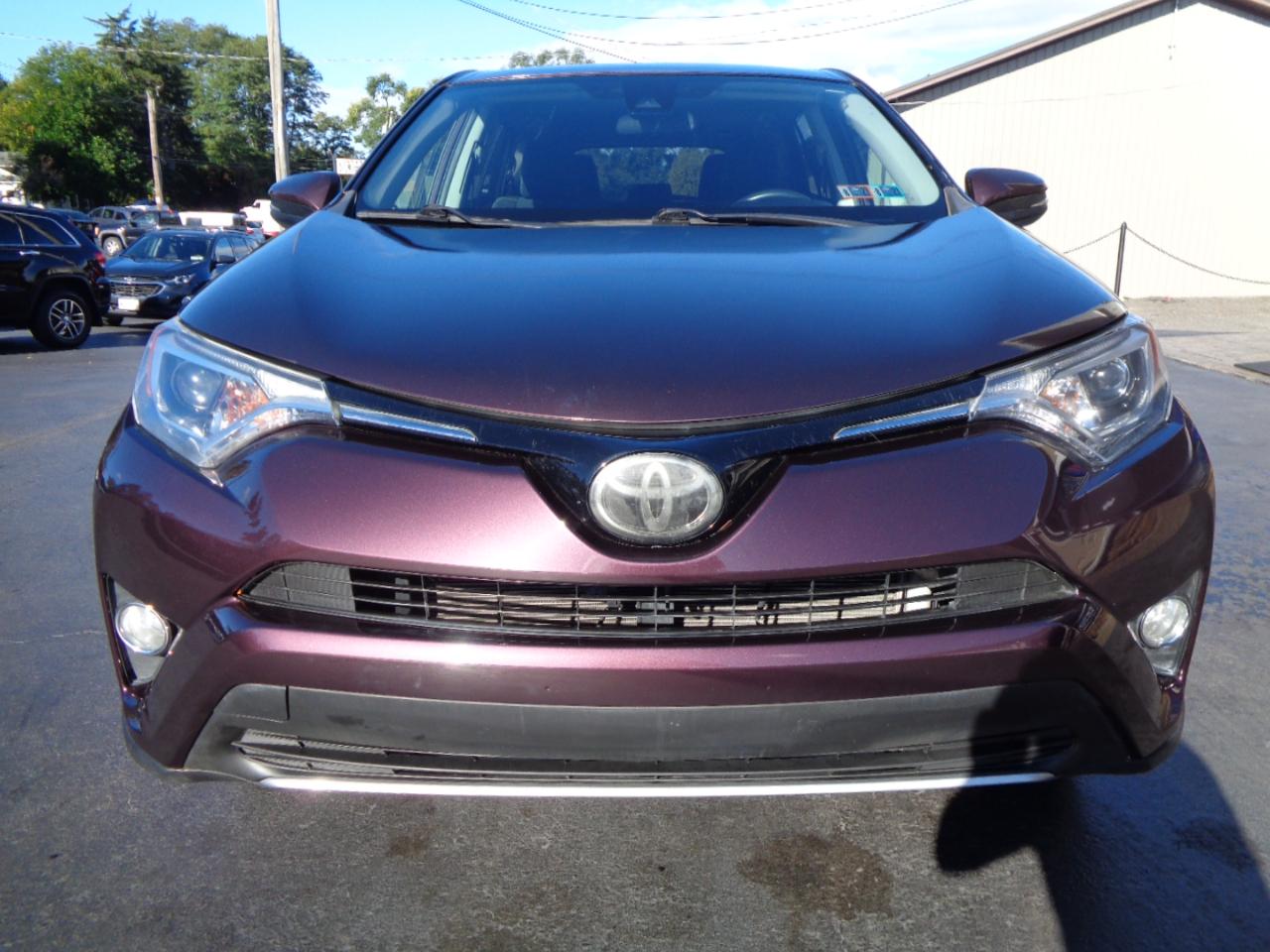 Toyota RAV4 Adventure AWD (Natl) 2018