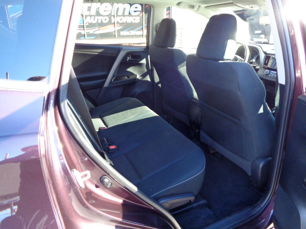 Toyota RAV4 Adventure AWD (Natl) 2018