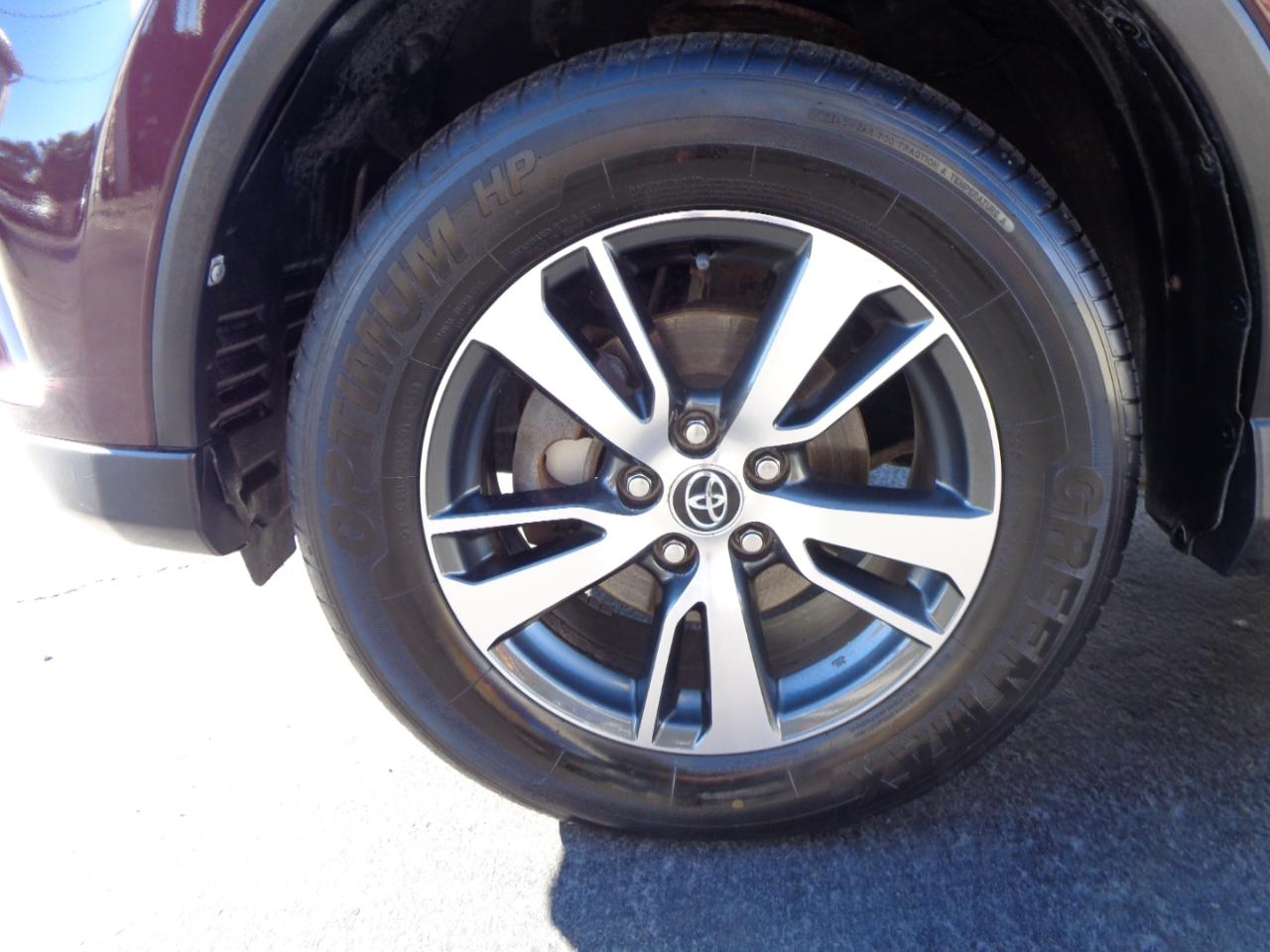 Toyota RAV4 Adventure AWD (Natl) 2018