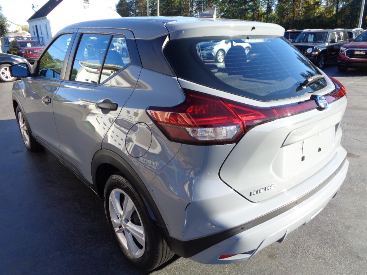Nissan Kicks S FWD 2021
