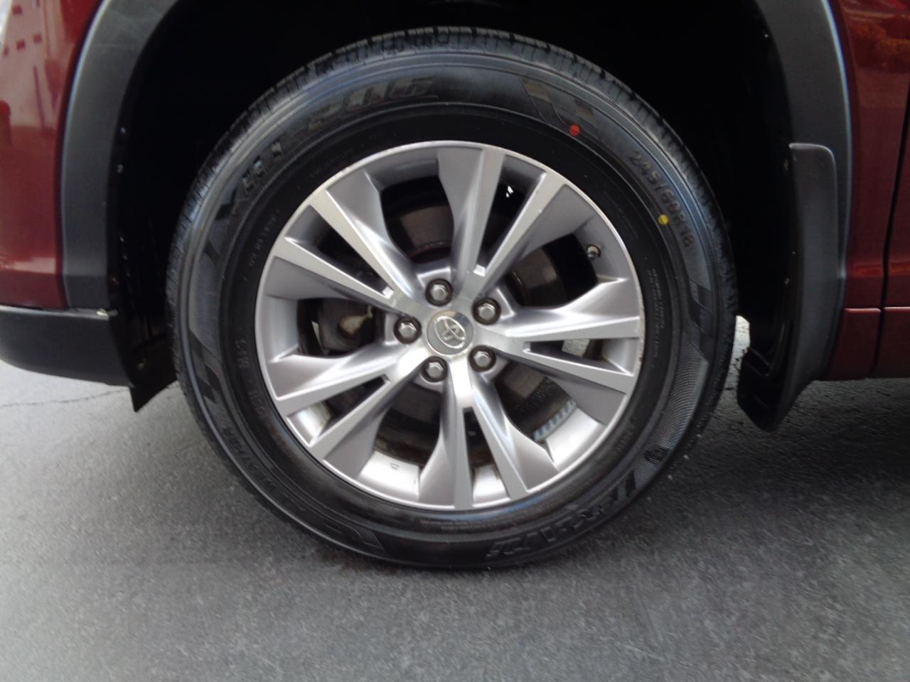 Toyota Highlander AWD 4dr V6 XLE (Natl) 2015