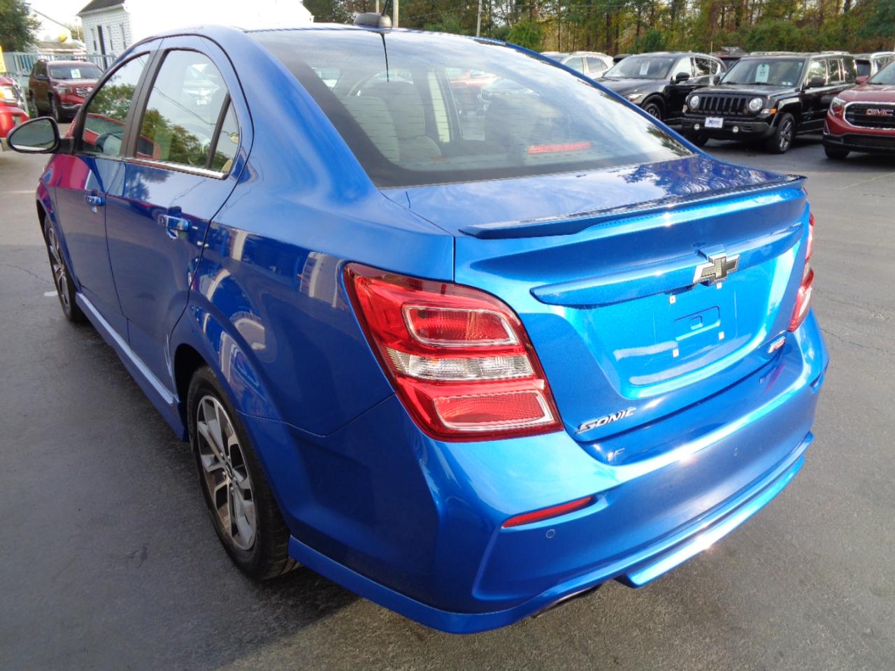 Chevrolet Sonic 4dr Sdn LT 2020