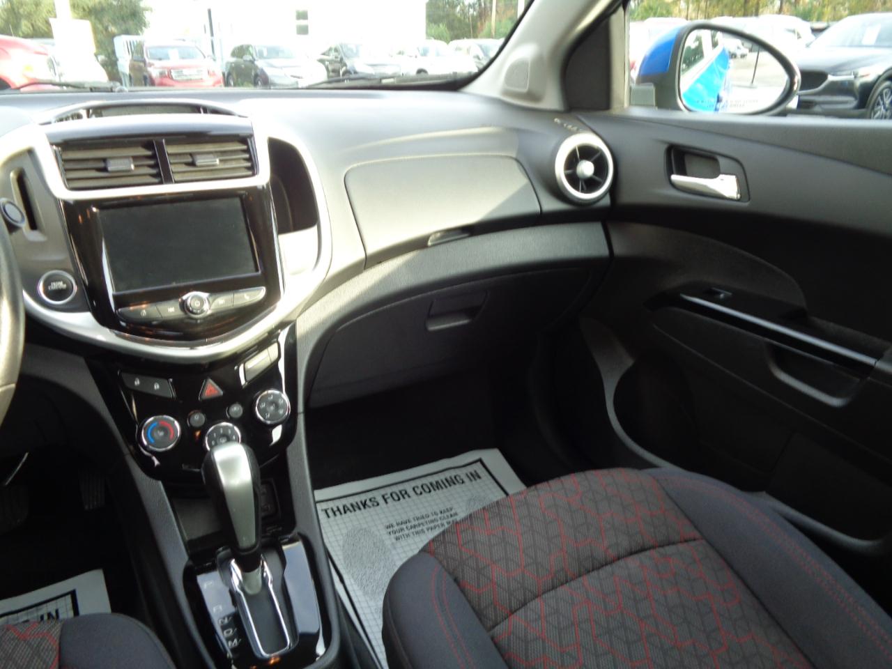 Chevrolet Sonic 4dr Sdn LT 2020