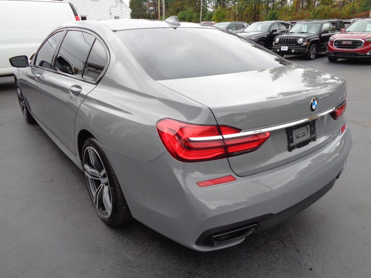 BMW 7 Series 750i Sedan 2018