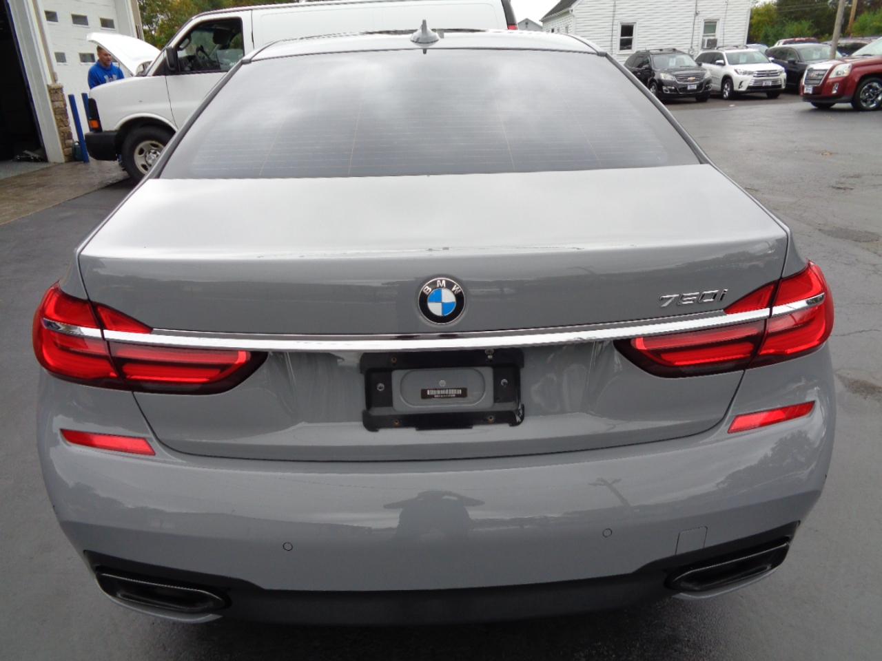 BMW 7 Series 750i Sedan 2018