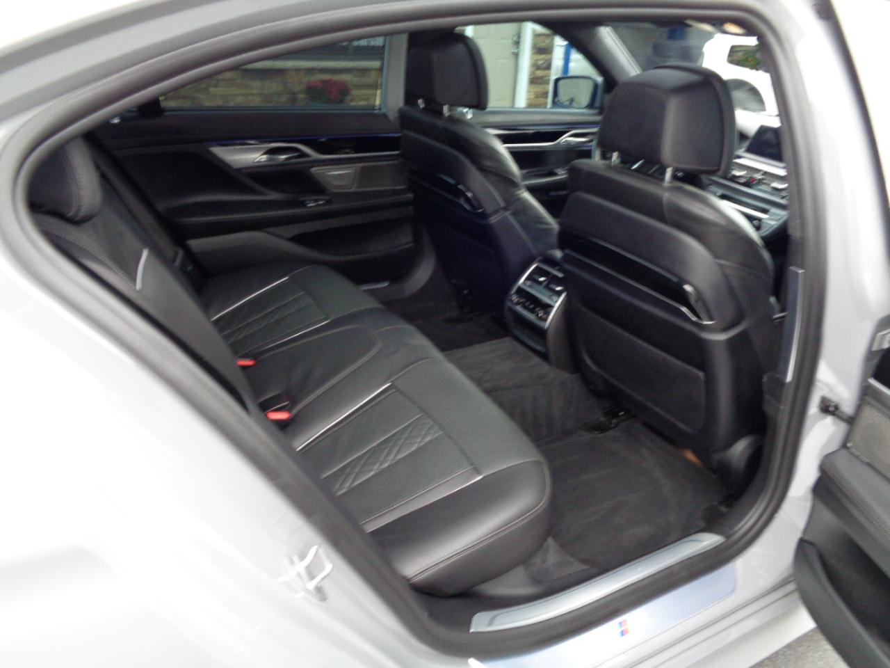 BMW 7 Series 750i Sedan 2018