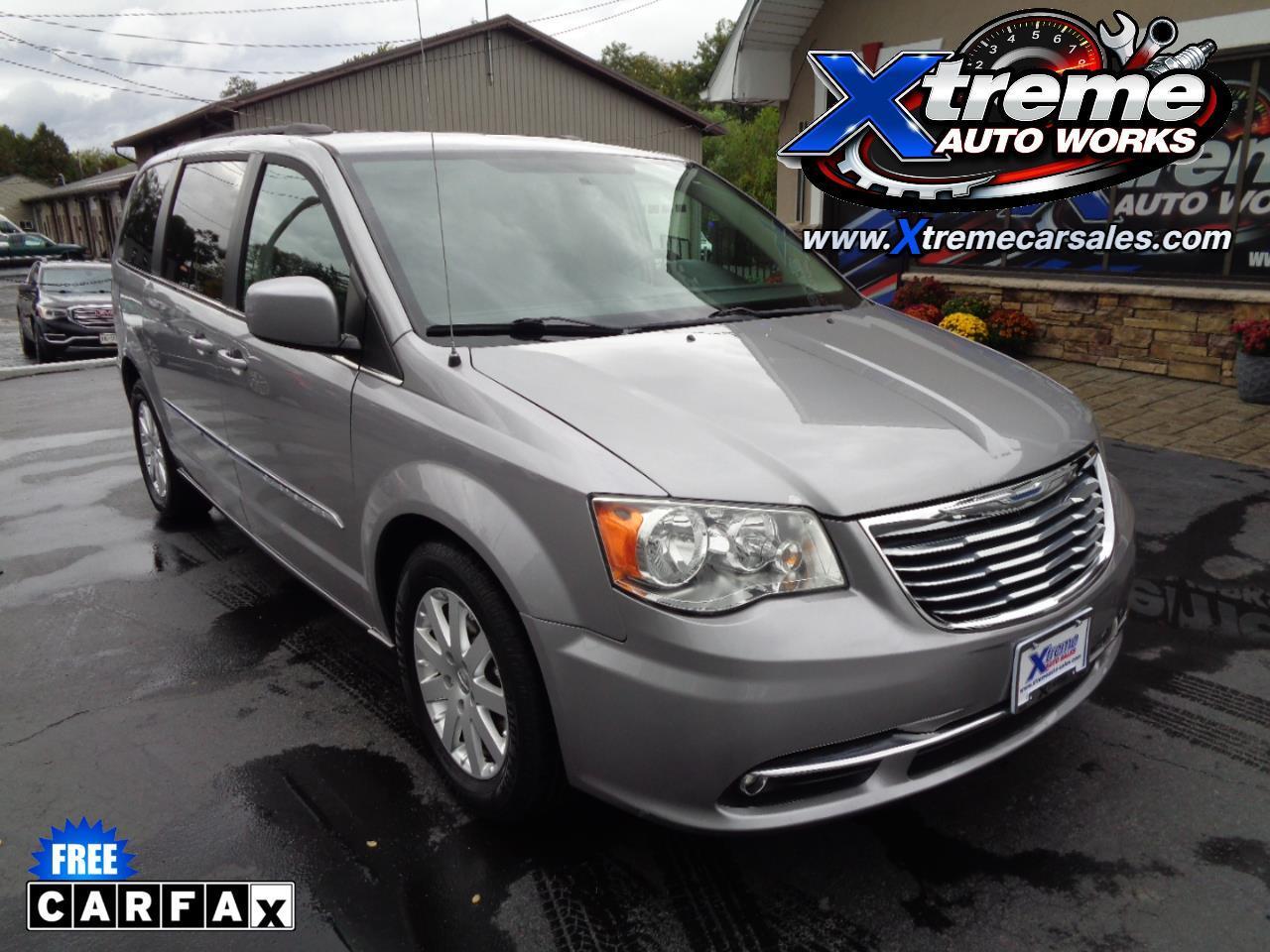 2016 Chrysler Town & Country 4dr Wgn Touring
