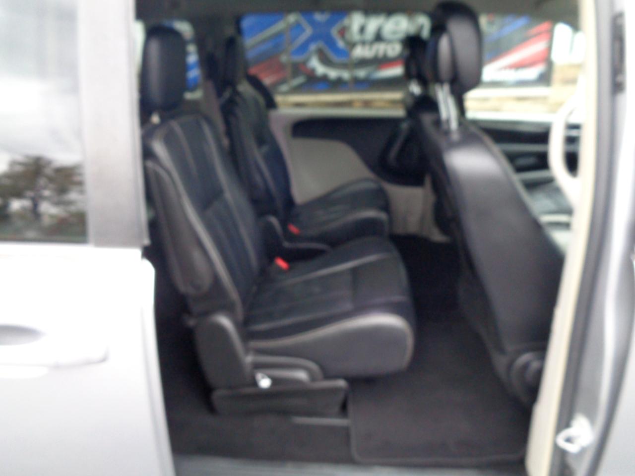 Chrysler Town & Country 4dr Wgn Touring 2016