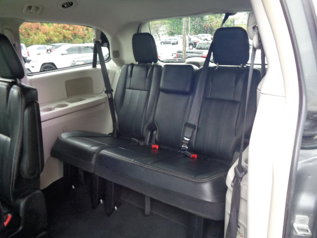 Chrysler Town & Country 4dr Wgn Touring 2016