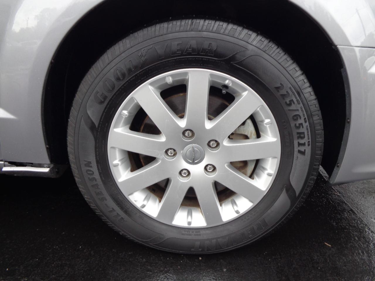 Chrysler Town & Country 4dr Wgn Touring 2016