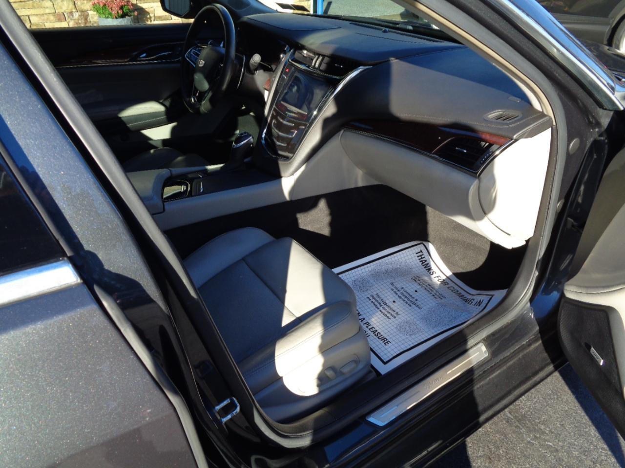 Cadillac CTS Sedan 4dr Sdn 3.6L Luxury AWD 2015