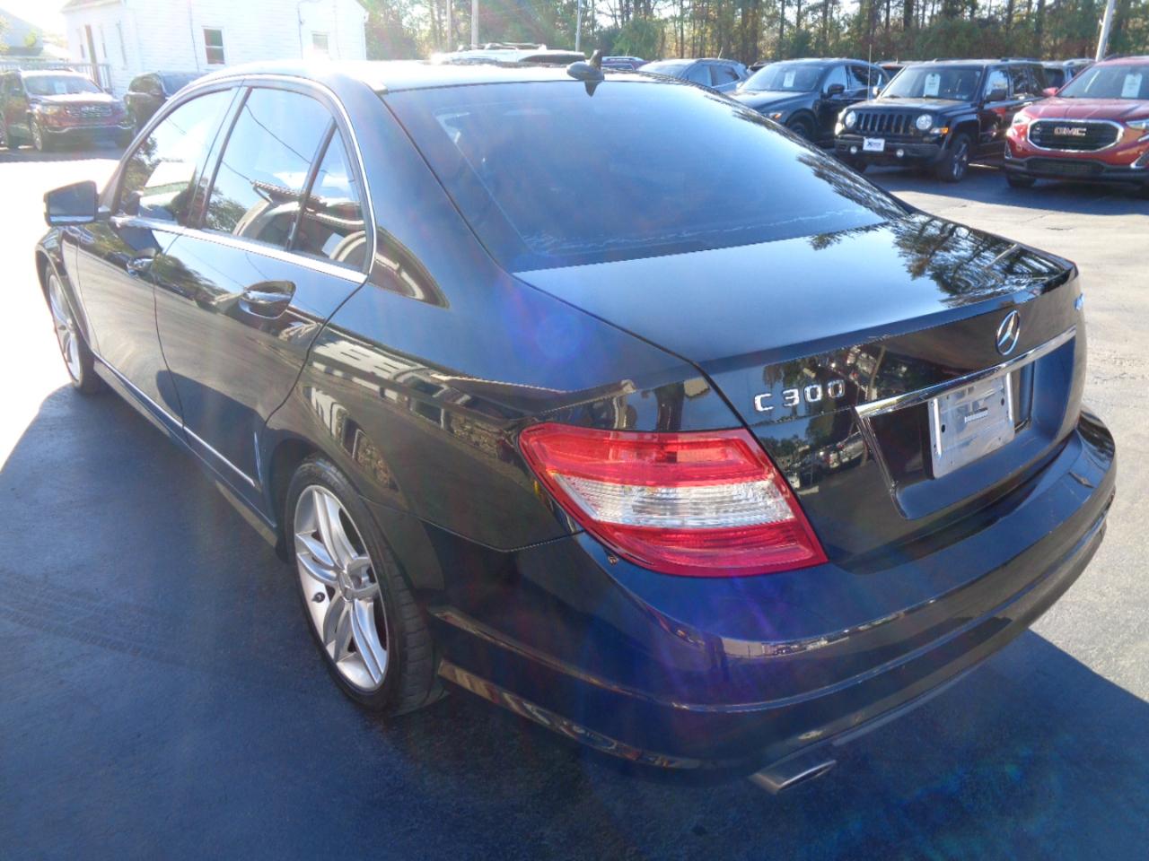 Mercedes-Benz C-Class 4dr Sdn C 300 Sport 4MATIC 2011
